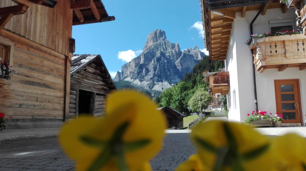 Pensione Valbona コルヴァーラ・イン・バディーア エクステリア 写真