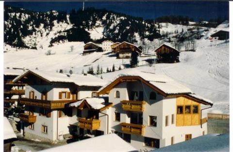 Pensione Valbona コルヴァーラ・イン・バディーア エクステリア 写真